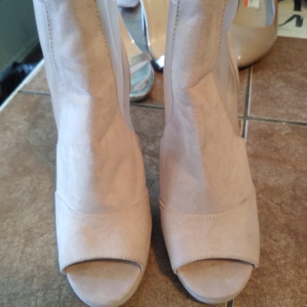 Women's heels